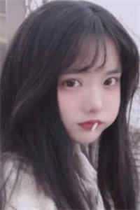 穿成第一丑女，她靠美貌上位无删减全文