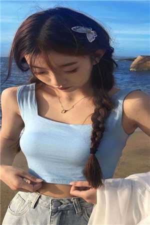 重生后，我和妹妹互换伴生花完本