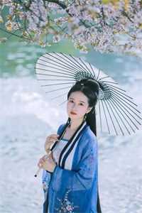 畅销巨著植物人世子谢韫之许清宜