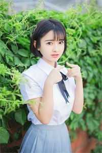 穿越古代，本渣女勾搭上了皇帝