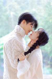 纯欲班花号召全班拍真空人体艺术，重生后我祝他们一脱成名无删减全文