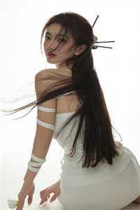 重生后，选择跟妈妈的弟弟哭惨了李灏宇苏晴雪小说