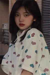 大人快去追！妖娆美人又逃跑啦免费