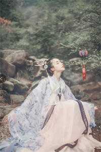 丈夫劈腿后，糙汉邻居缠上她全章节