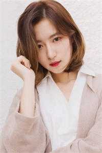 穿成恶女配，绑定阴湿反派黑化前小说