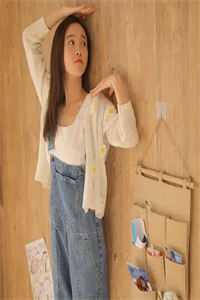 被假千金抢对象，另嫁首长被亲哭爆火全网