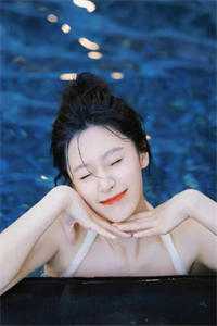 曾经我卑微如泥，如今我璀璨如星完结