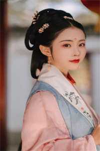 春情隐匿于她眸无删减+无广告