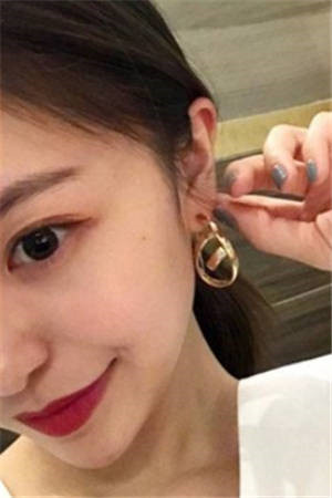 爱如朝露，风吹无痕必读文