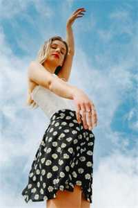 夫向乌思我向京爆火全网