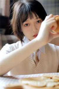 高考大巴上，放任全班陪病弱校花买草莓熊签字笔后续+全文
