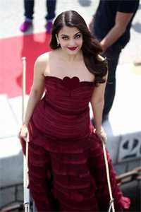 霜风拂过青玉案无删减