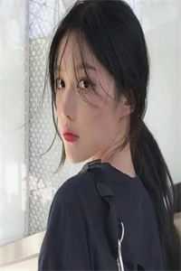 开局被裁，我成了富婆总裁的贴身保镖爆火全网