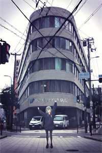 雨后千花并成雾在线看